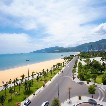Hotel Thien Hai 퀴논 외부 사진
